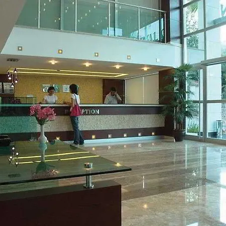 Ξενοδοχείο Royal Garden 3*